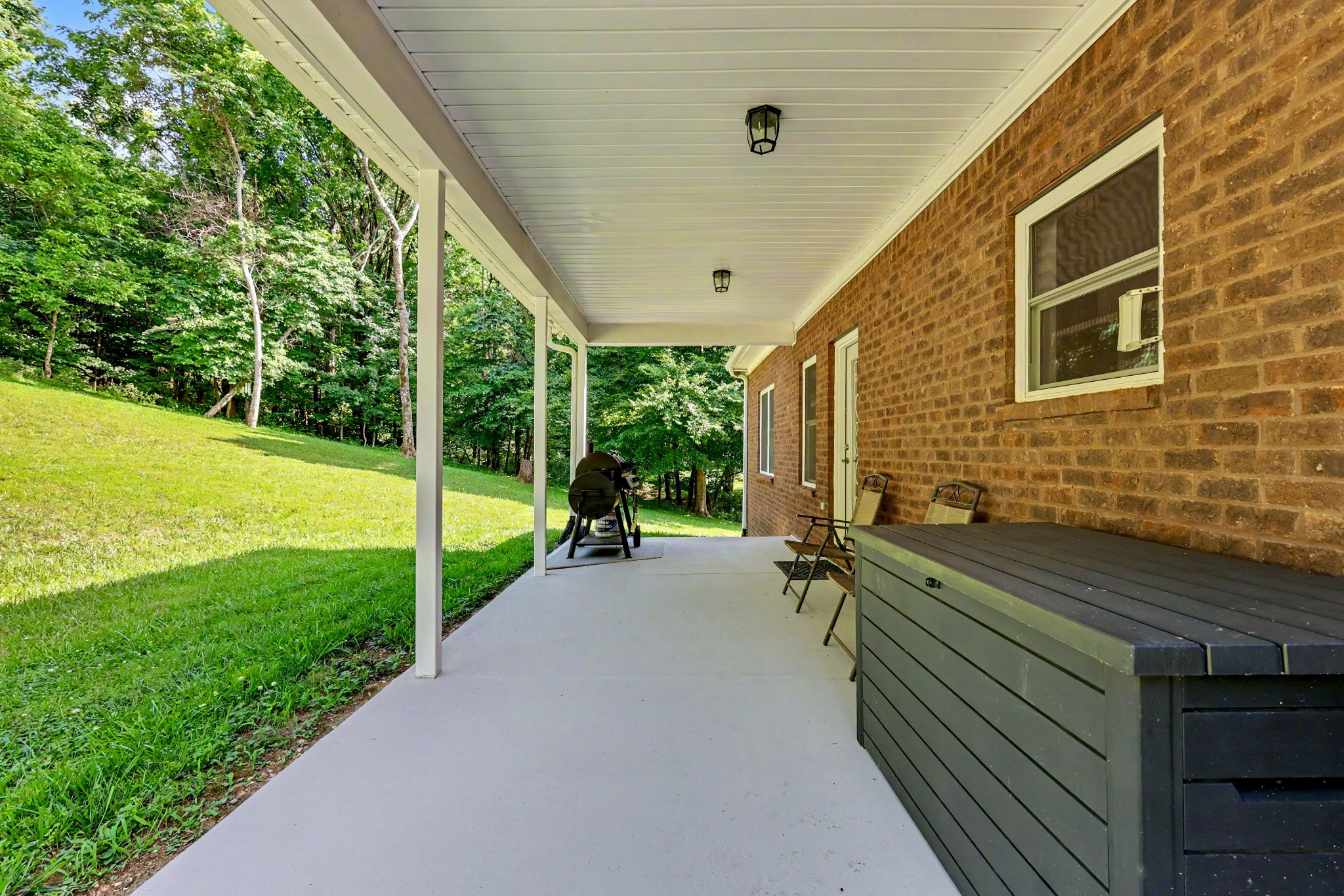 4050 Cantebury DR