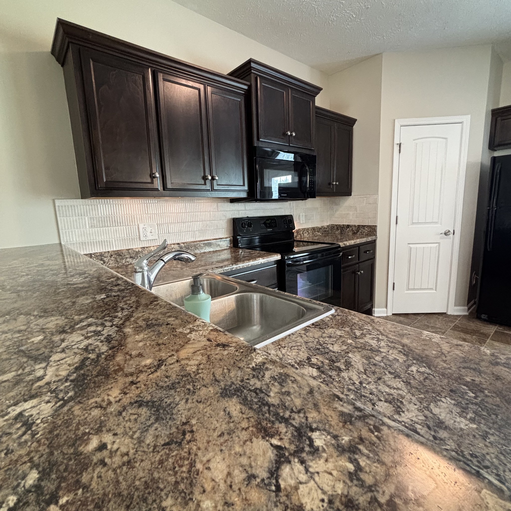 2369 New Holland Cir