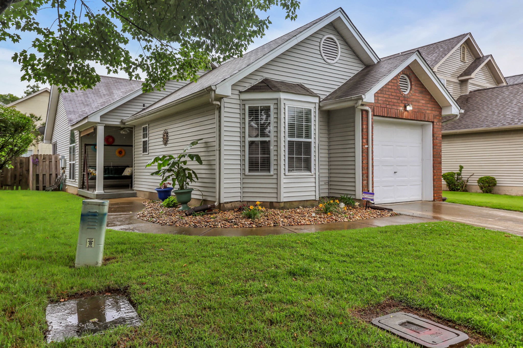 1111 Wembley Dr