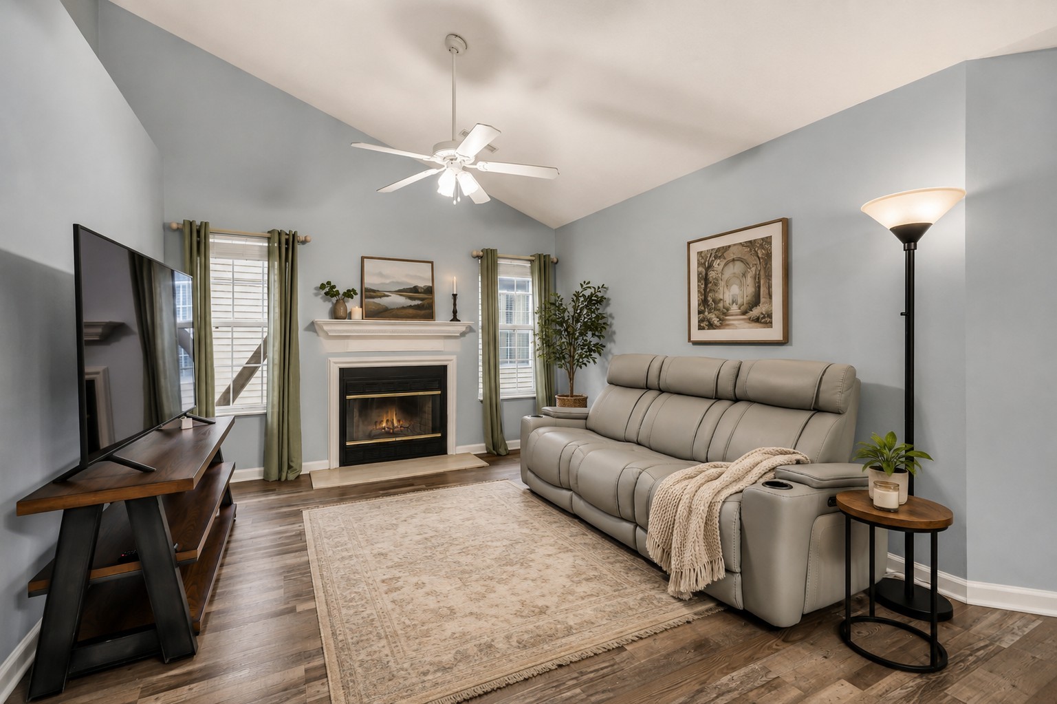 1111 Wembley Dr