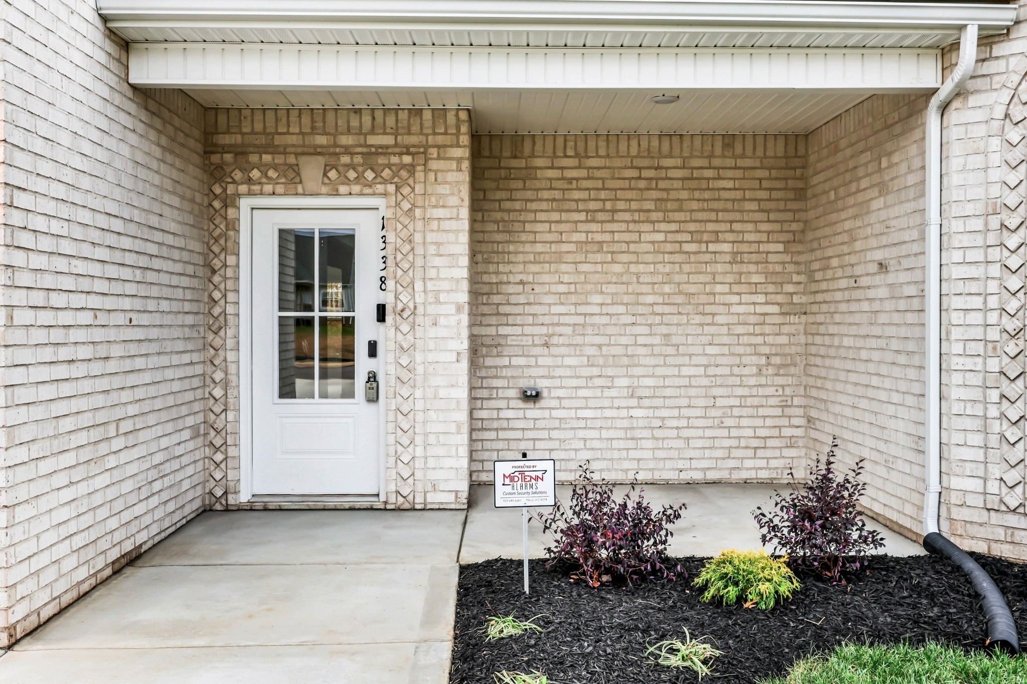 1338 English Oak Dr