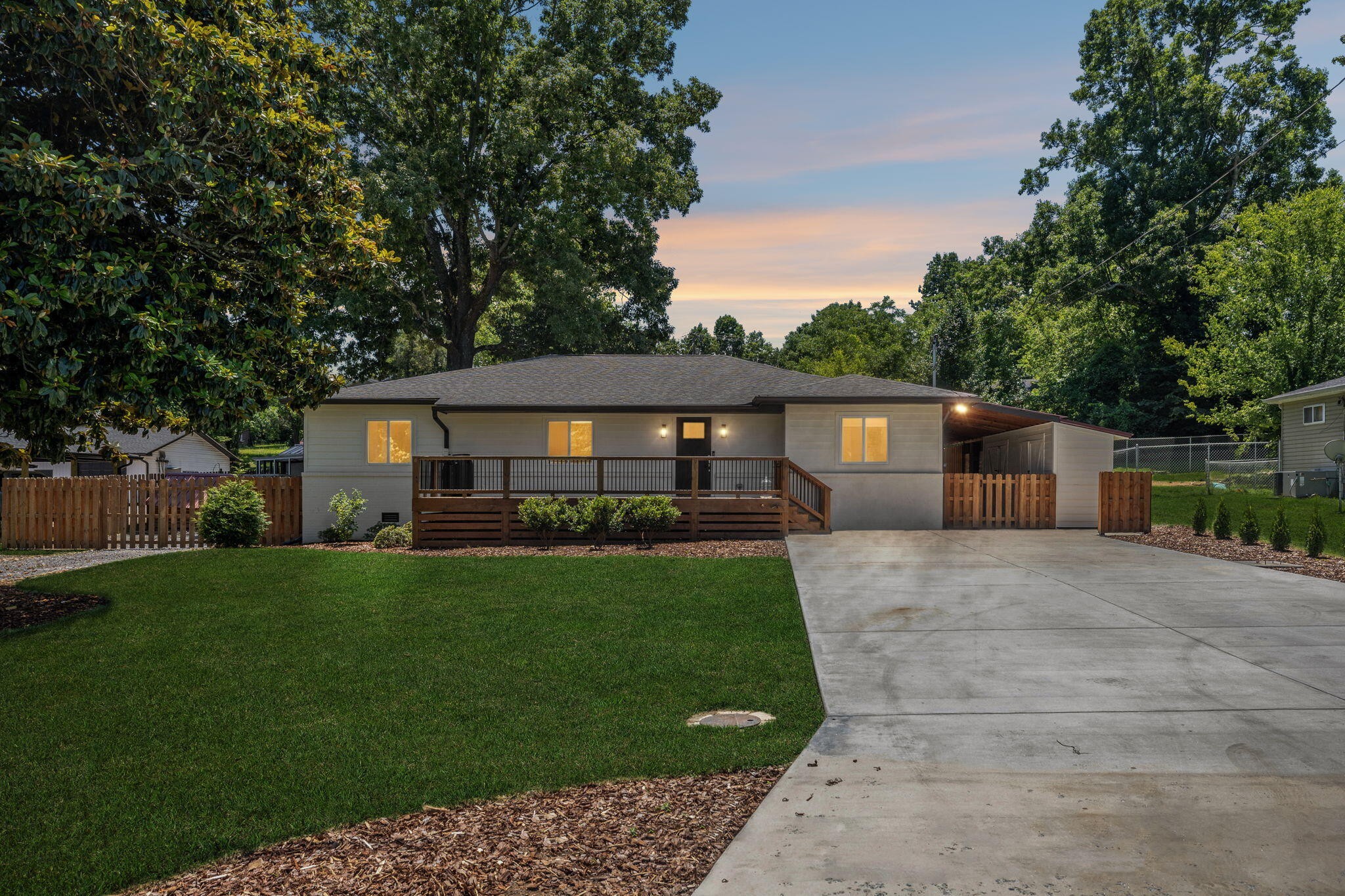 3312 Mountain View Drive