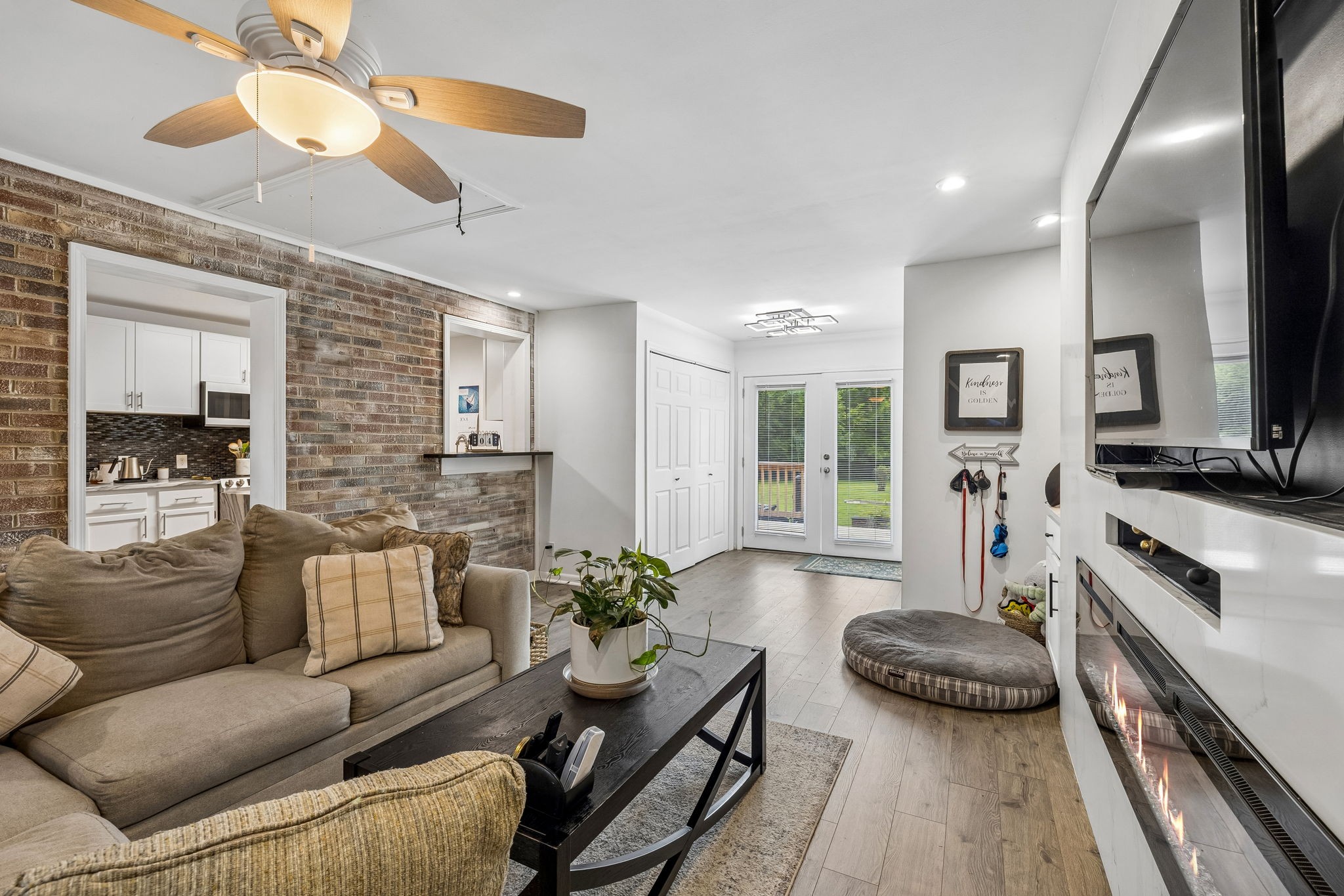 1105 Goose Bay Rd