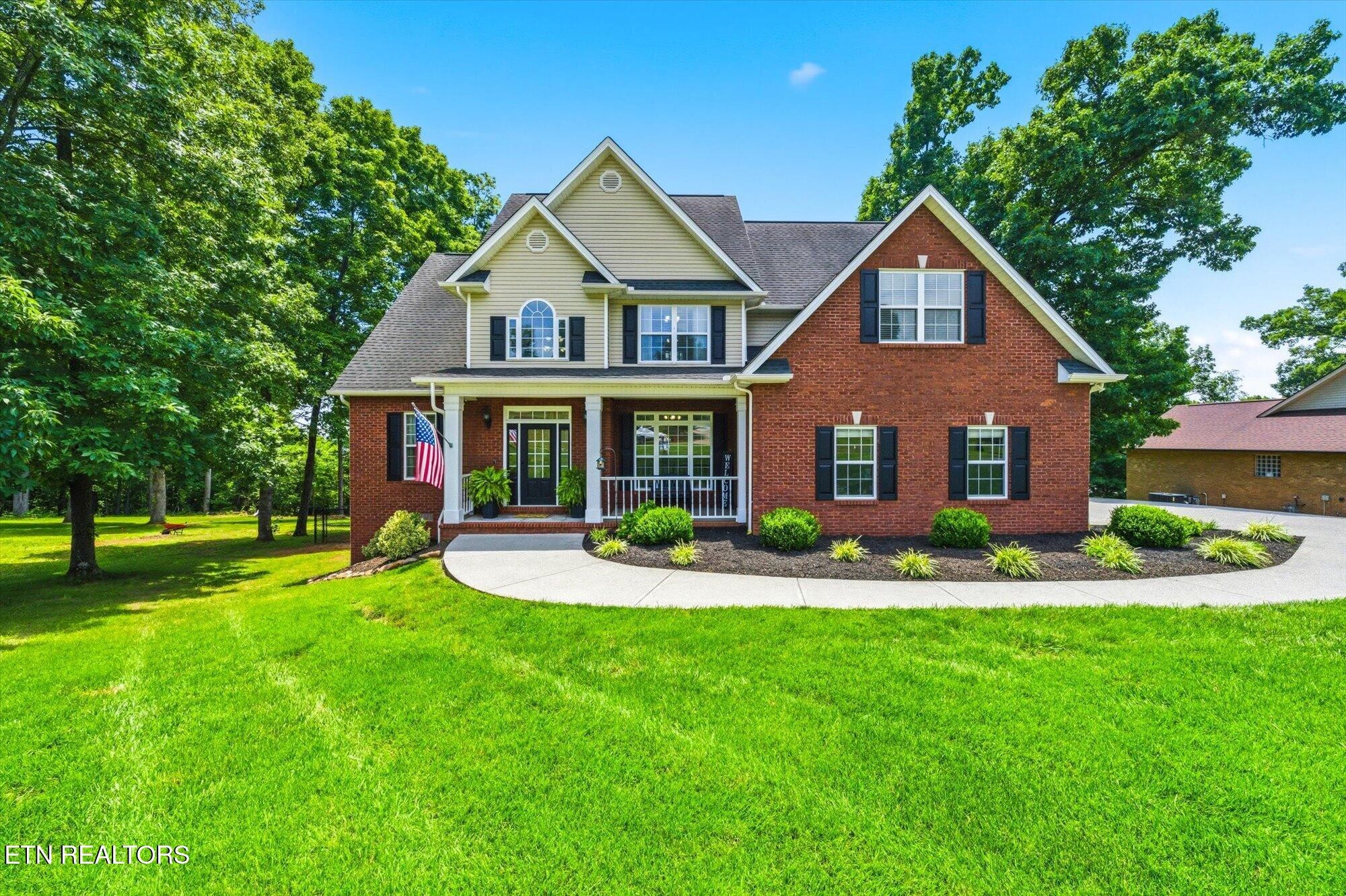 1537 Ellis Woods Loop