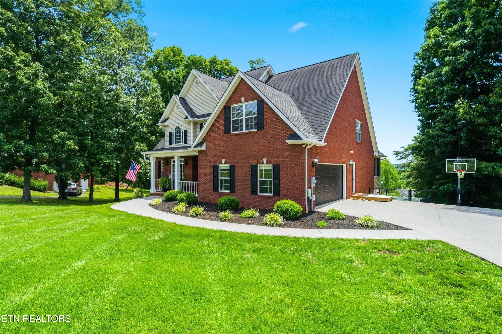 1537 Ellis Woods Loop