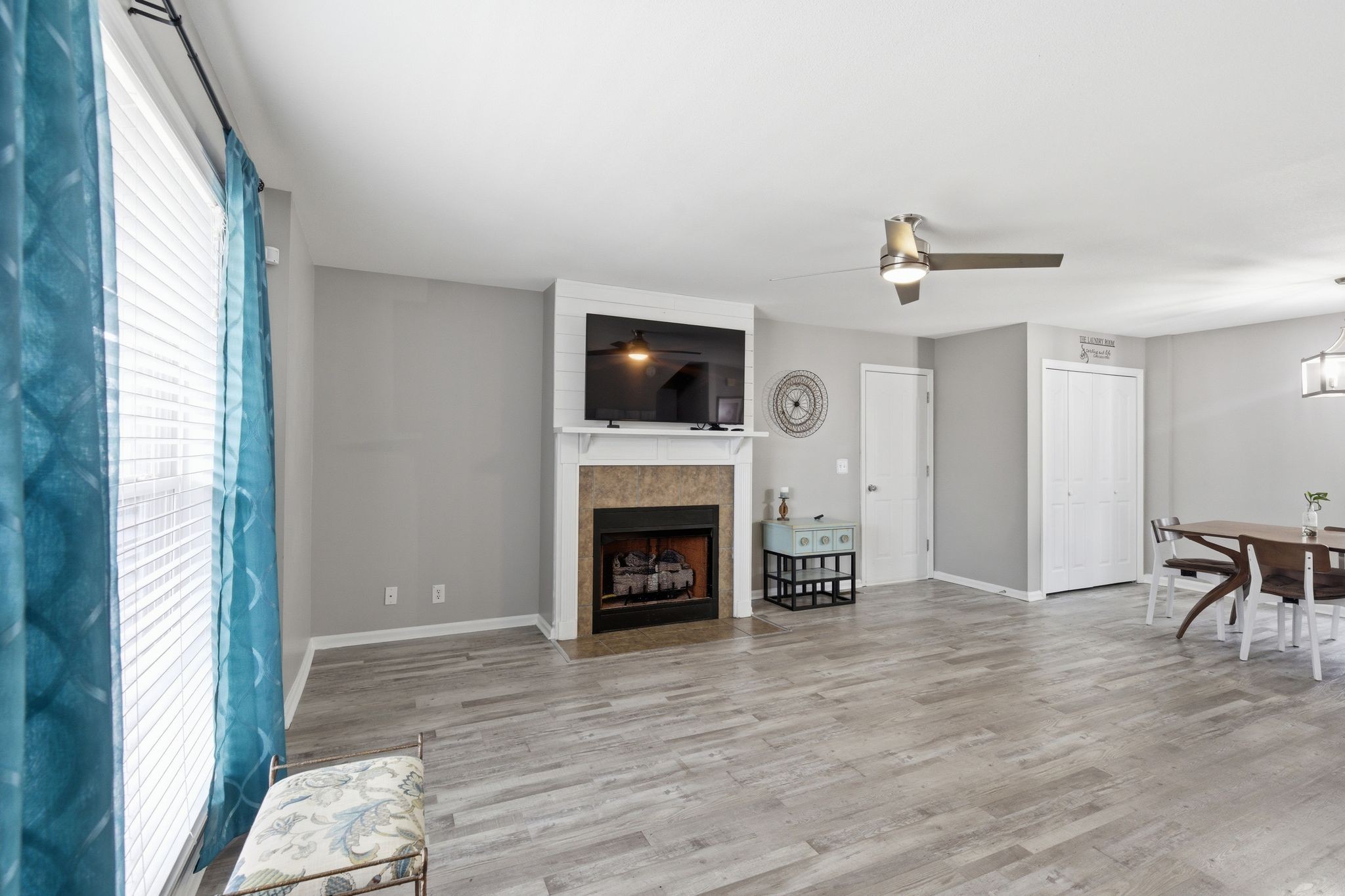 916 Excalibur Dr