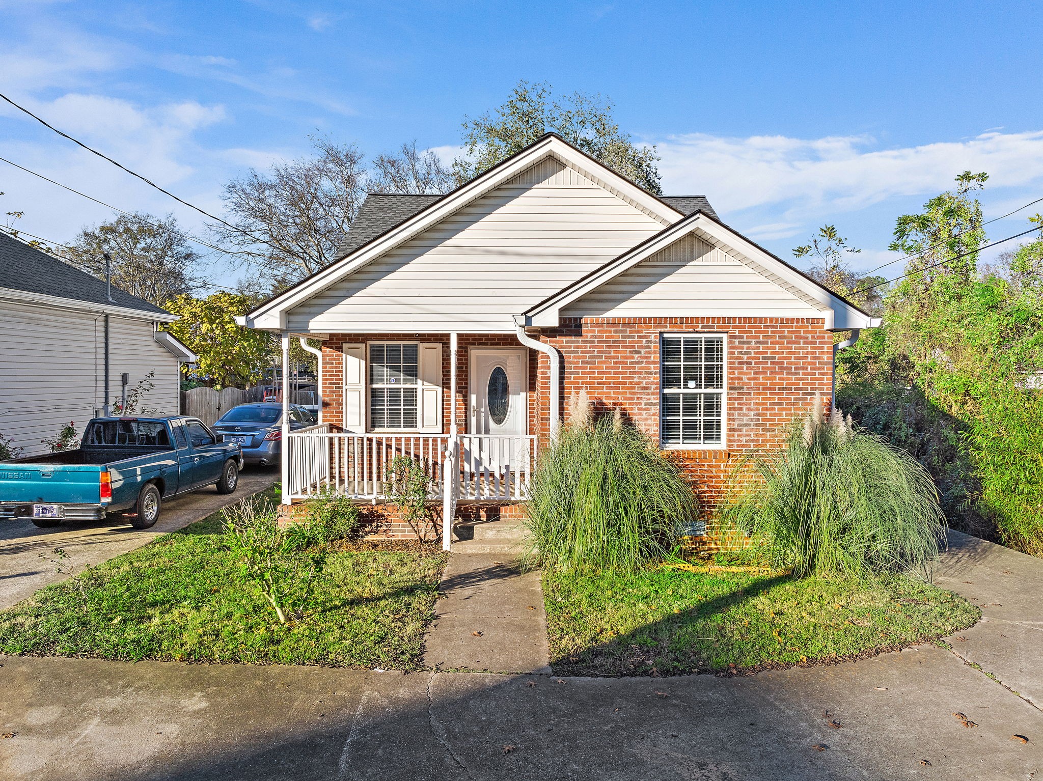 809 N DuPont Ave