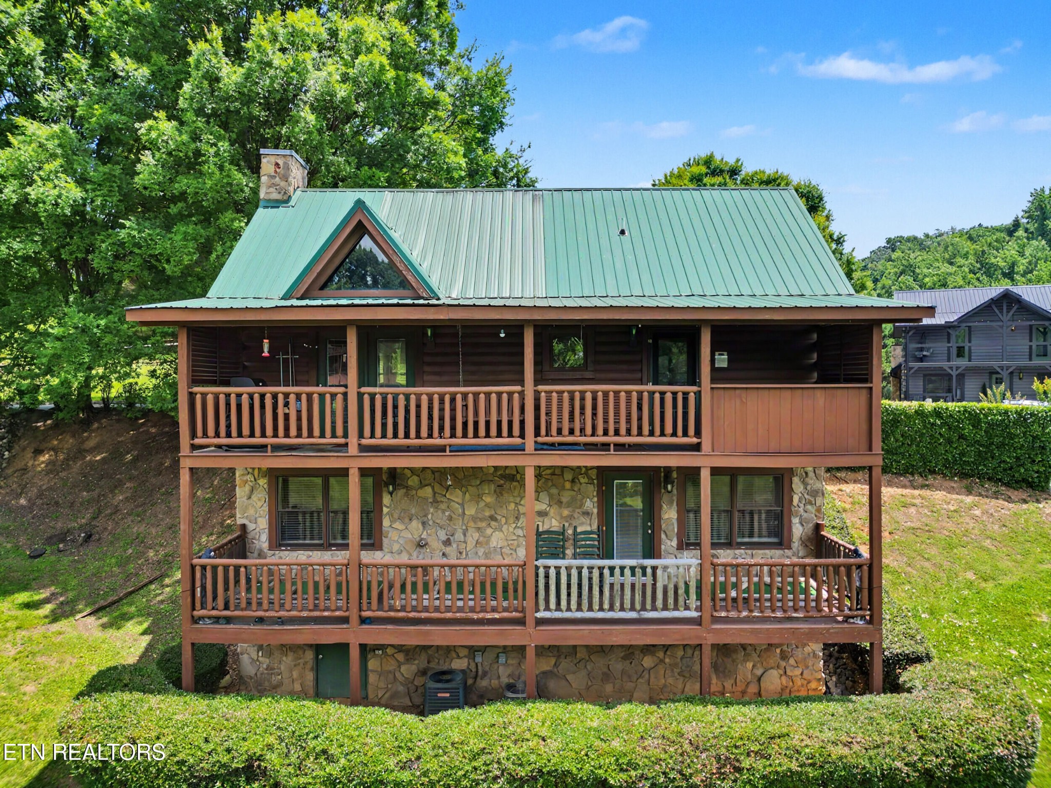 1629 Little Cabin Loop