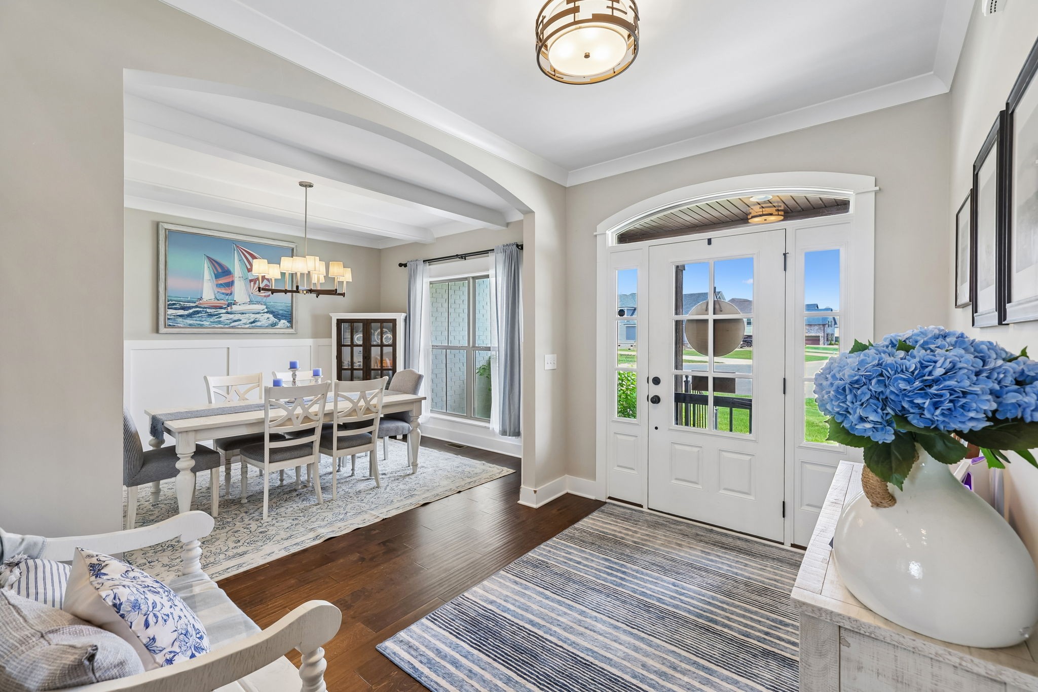 2729 Carousel Dr