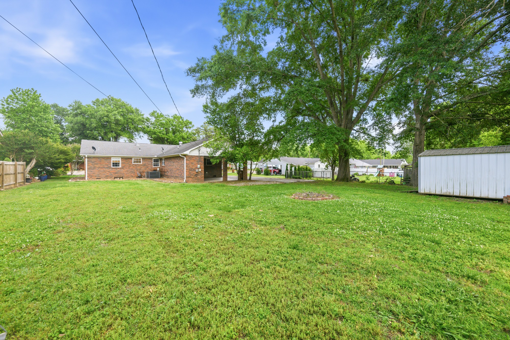 169 Dixie St