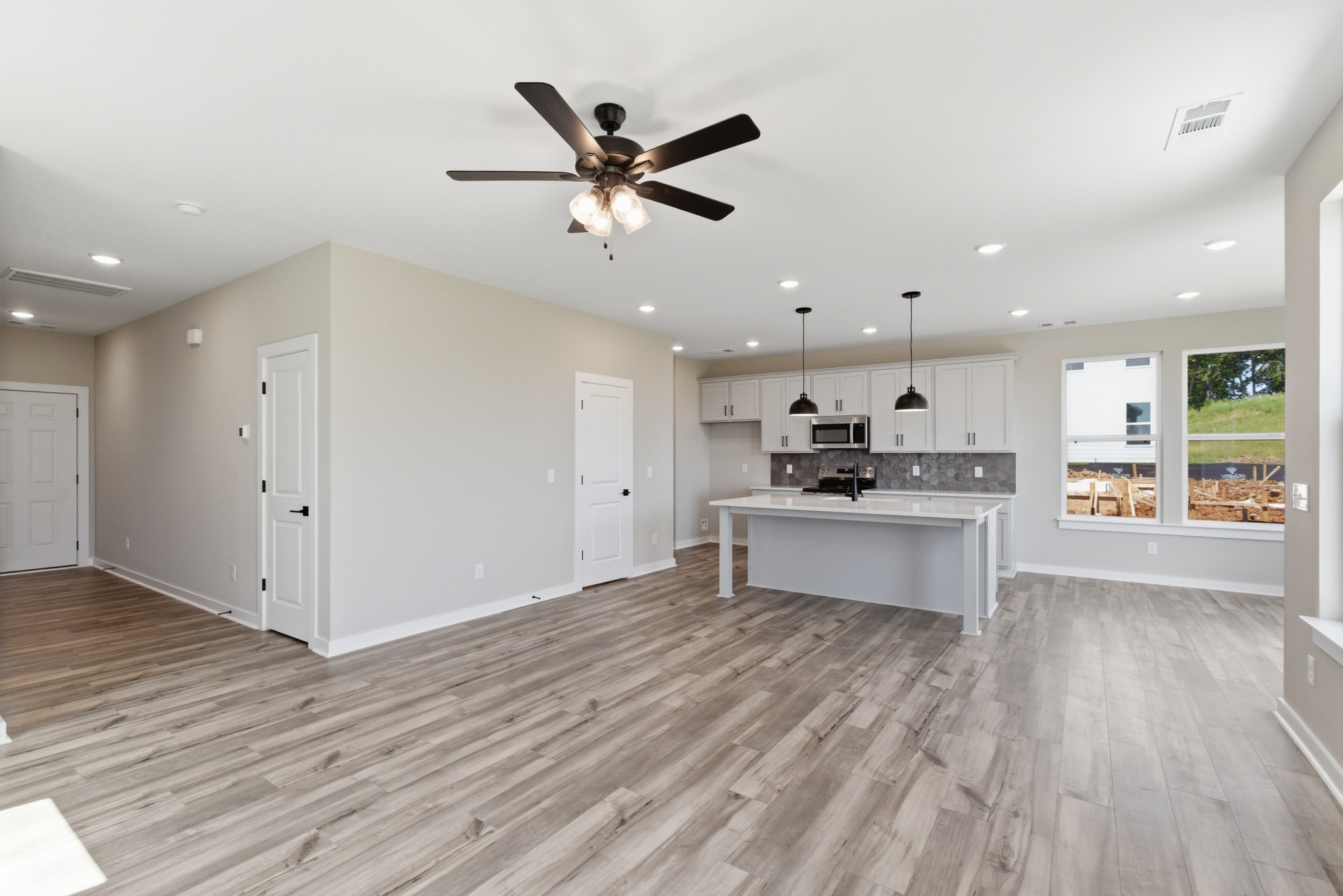 4001 Gaskill Dr
