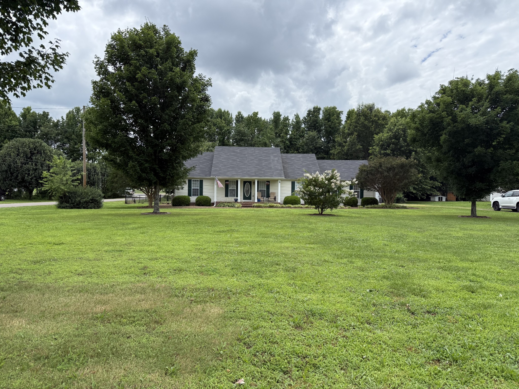 28 Long Meadow Dr
