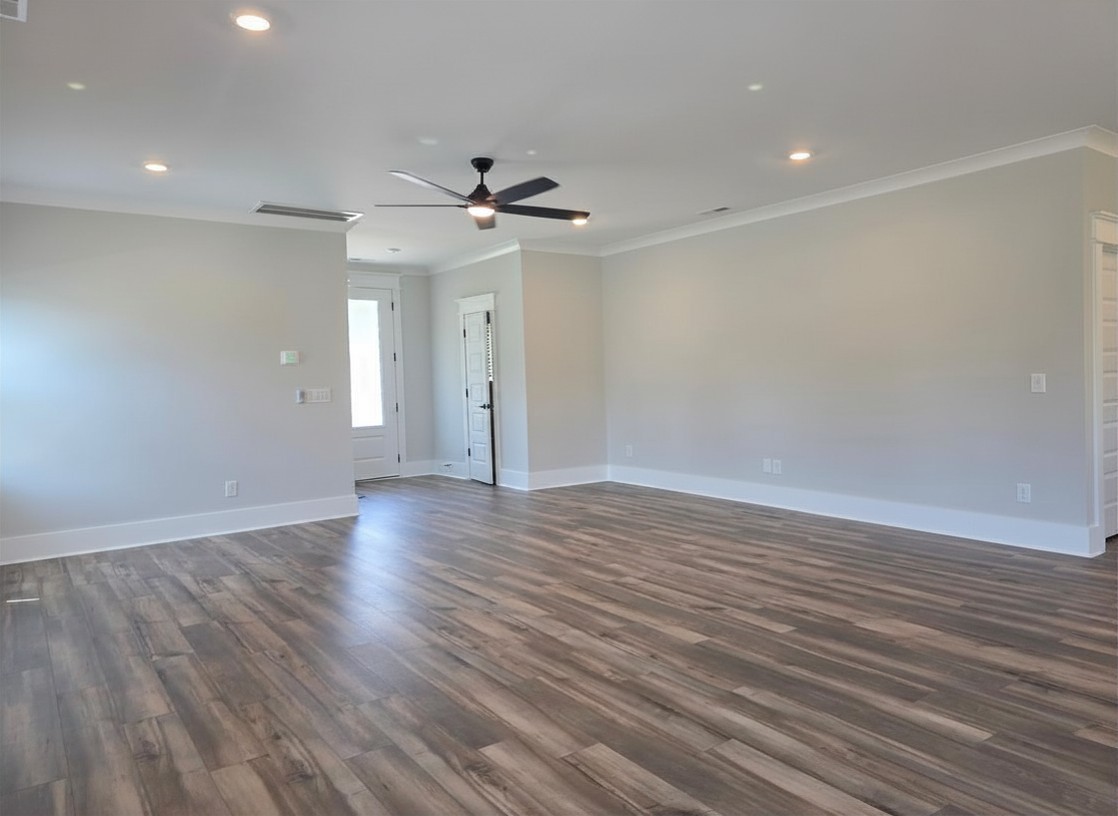 332 Springbrook Blvd