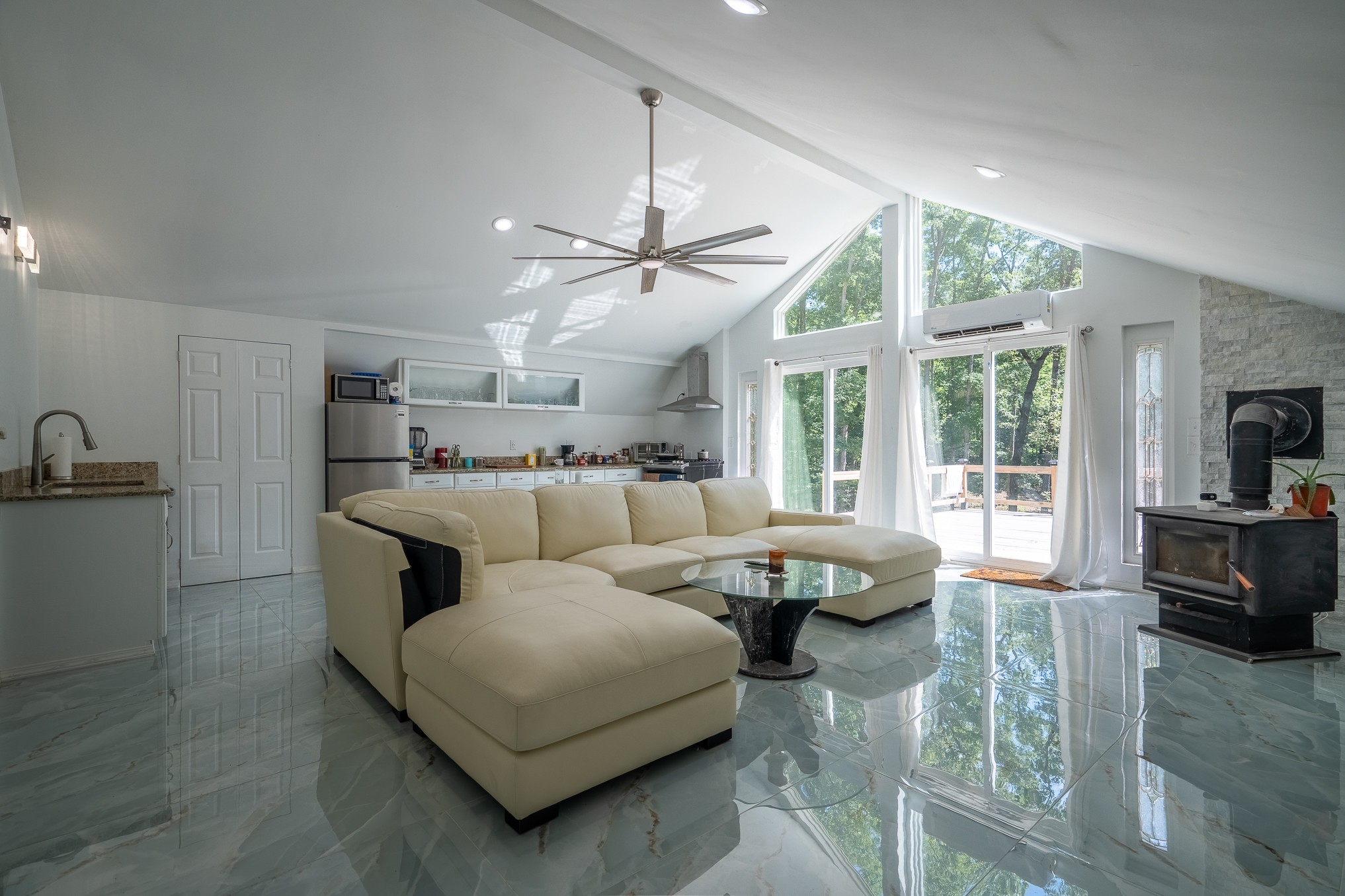 1239 Cherokee Rd