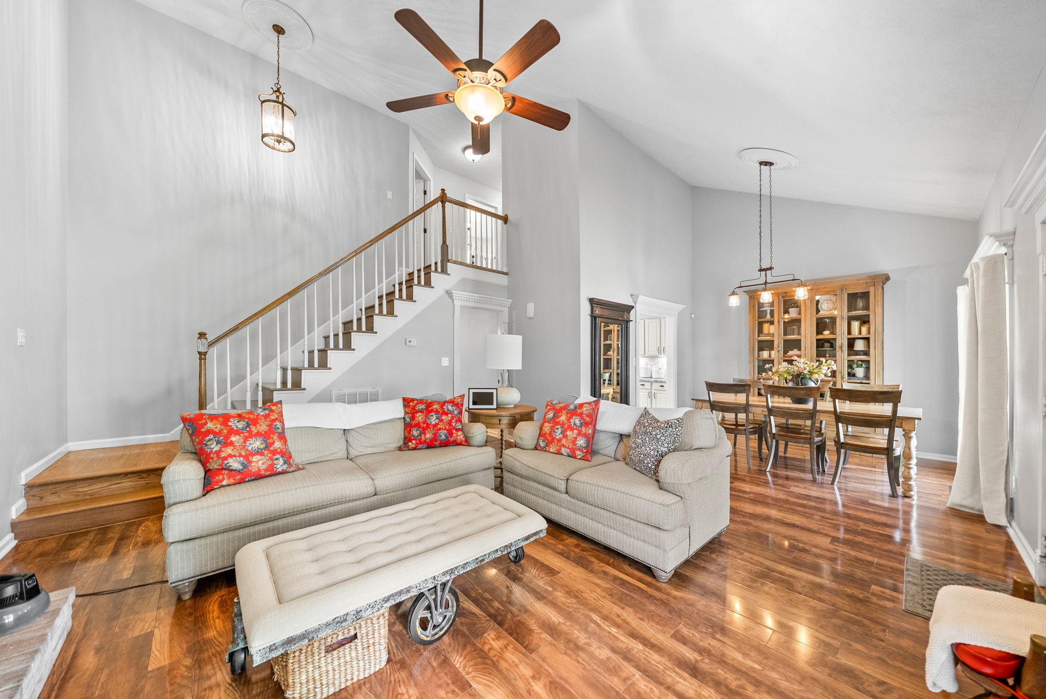 1215 Bark Ridge Cir