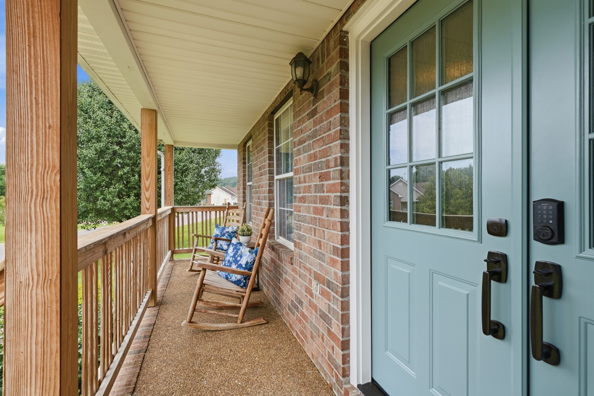 104 Brookview Cir
