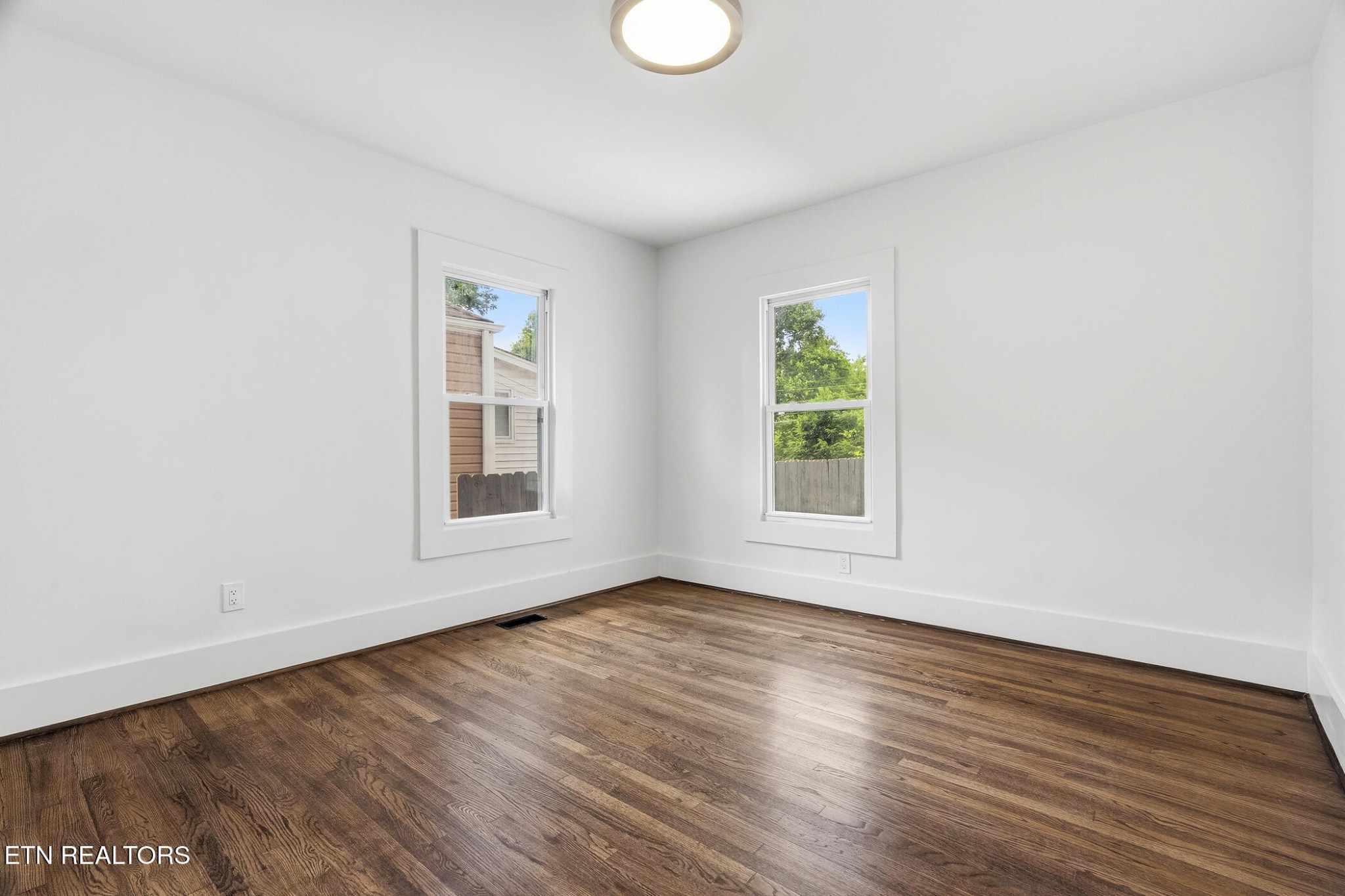 3317 Monmouth St