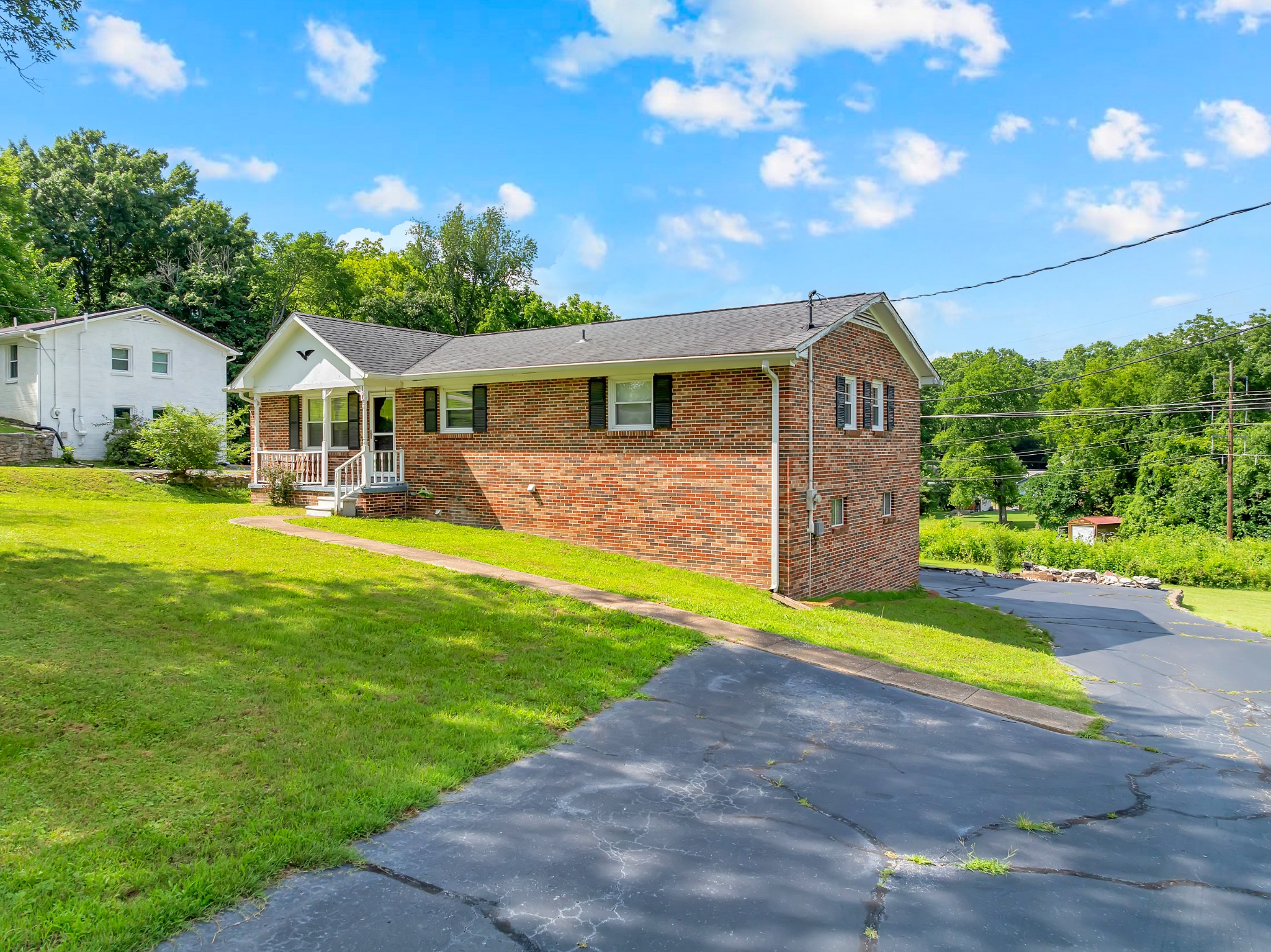 308 Lake Dr