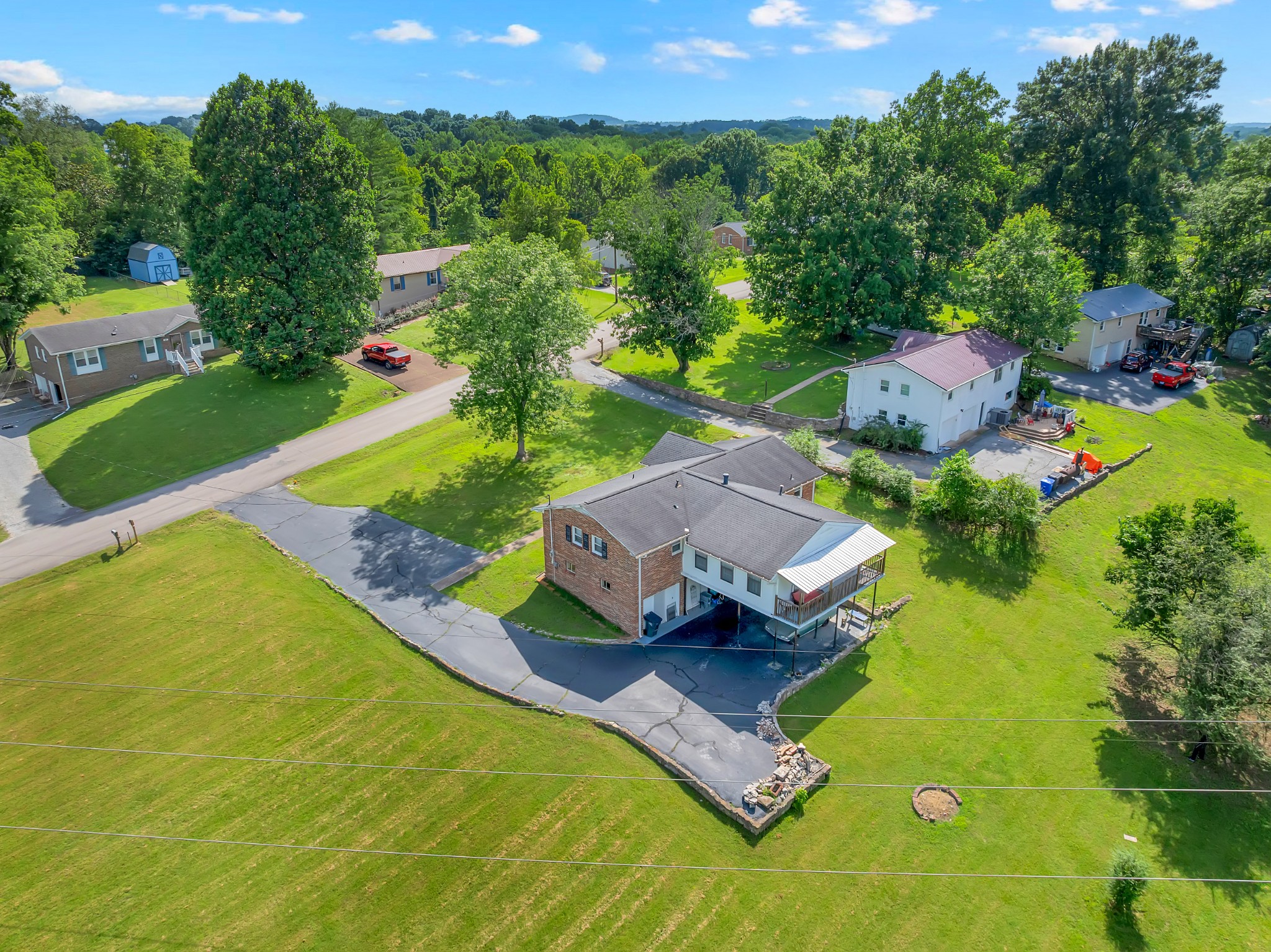 308 Lake Dr
