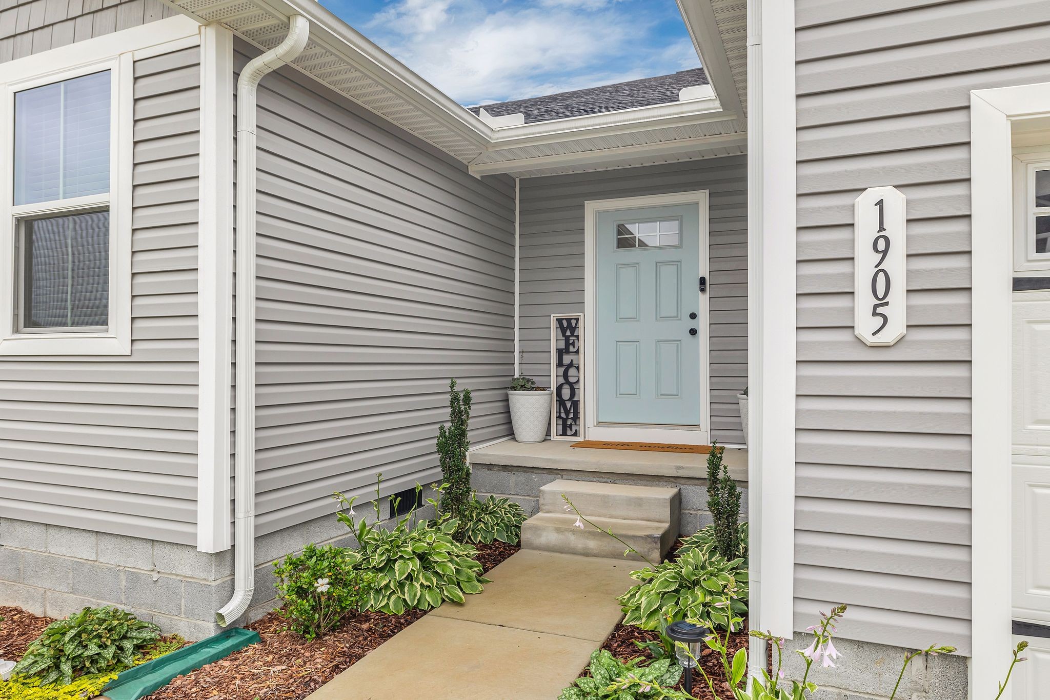 1905 Quail Run Way