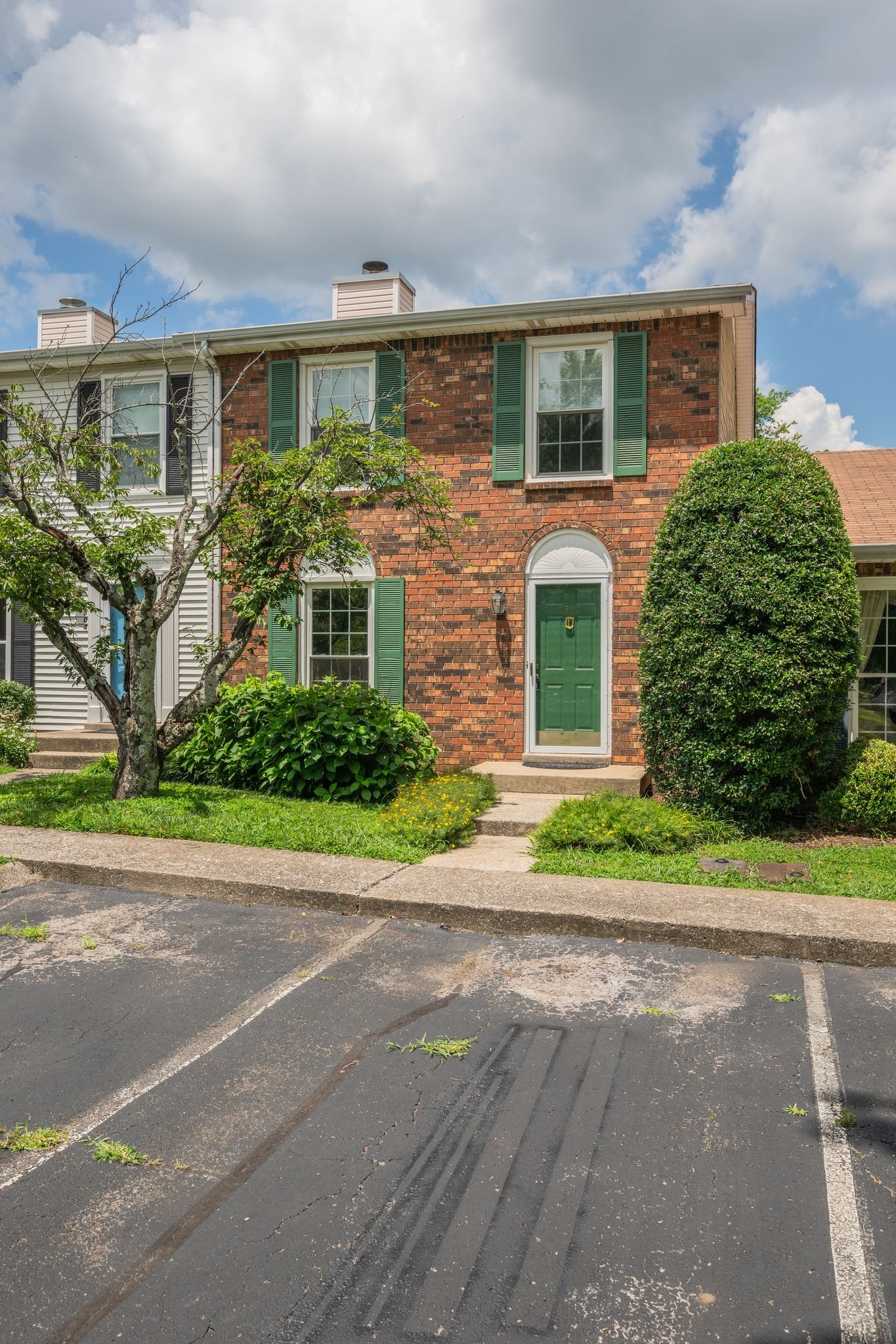 1502 Lewis Rd