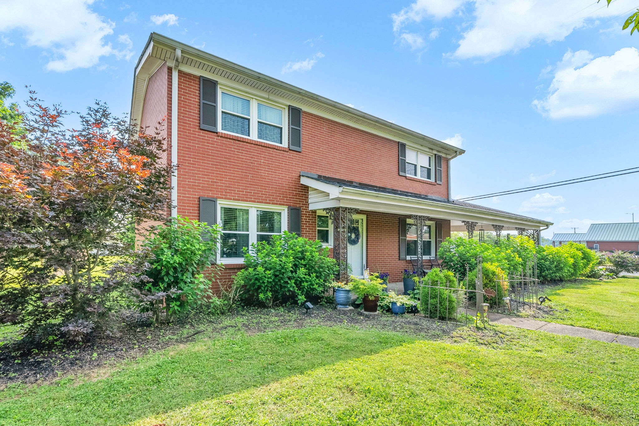 1701 Parkview Dr