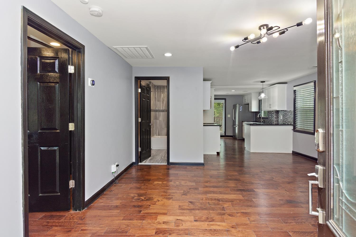 316 Edwin St