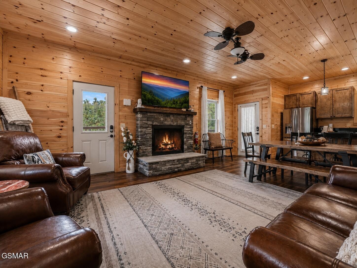 856 Crest View Drive