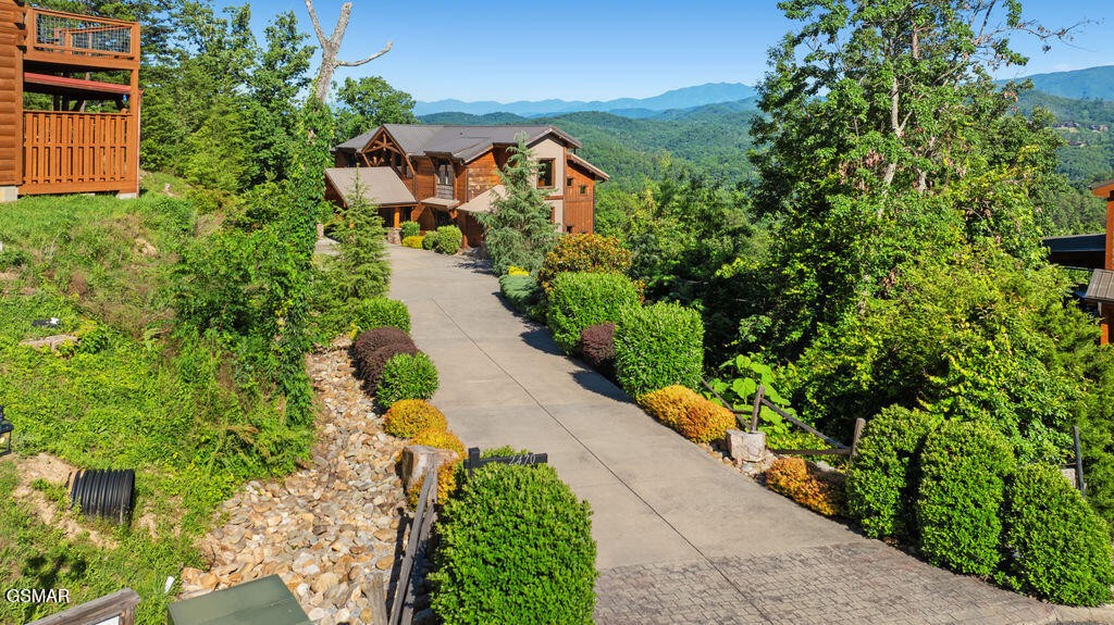 2470 Hackberry Drive