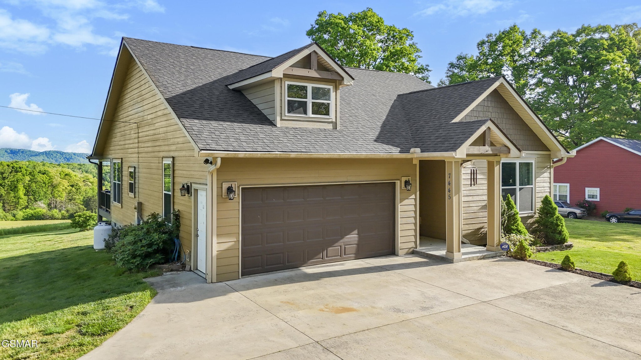 7445 Lakeshore Drive