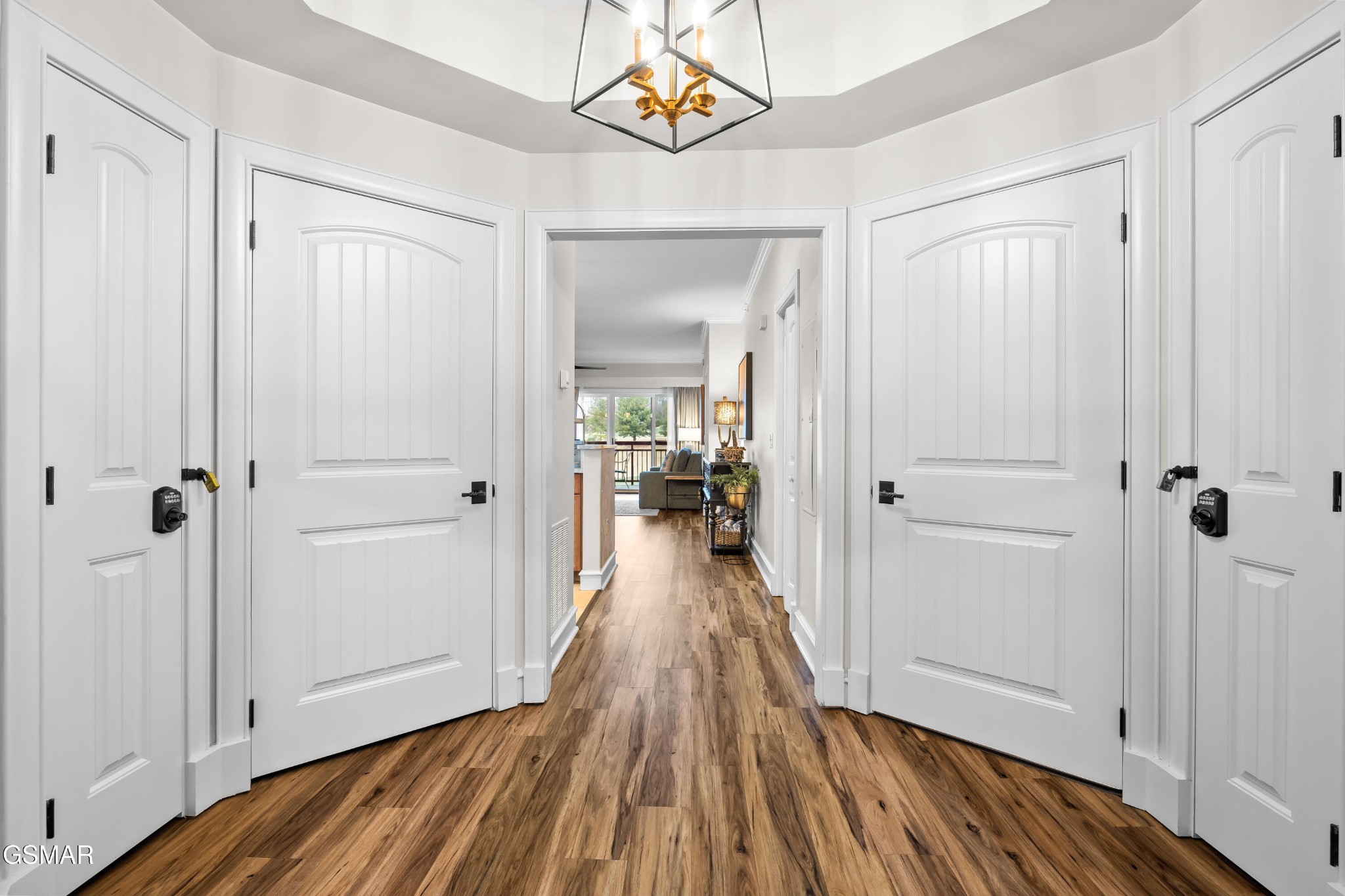 212 Dollywood Lane
