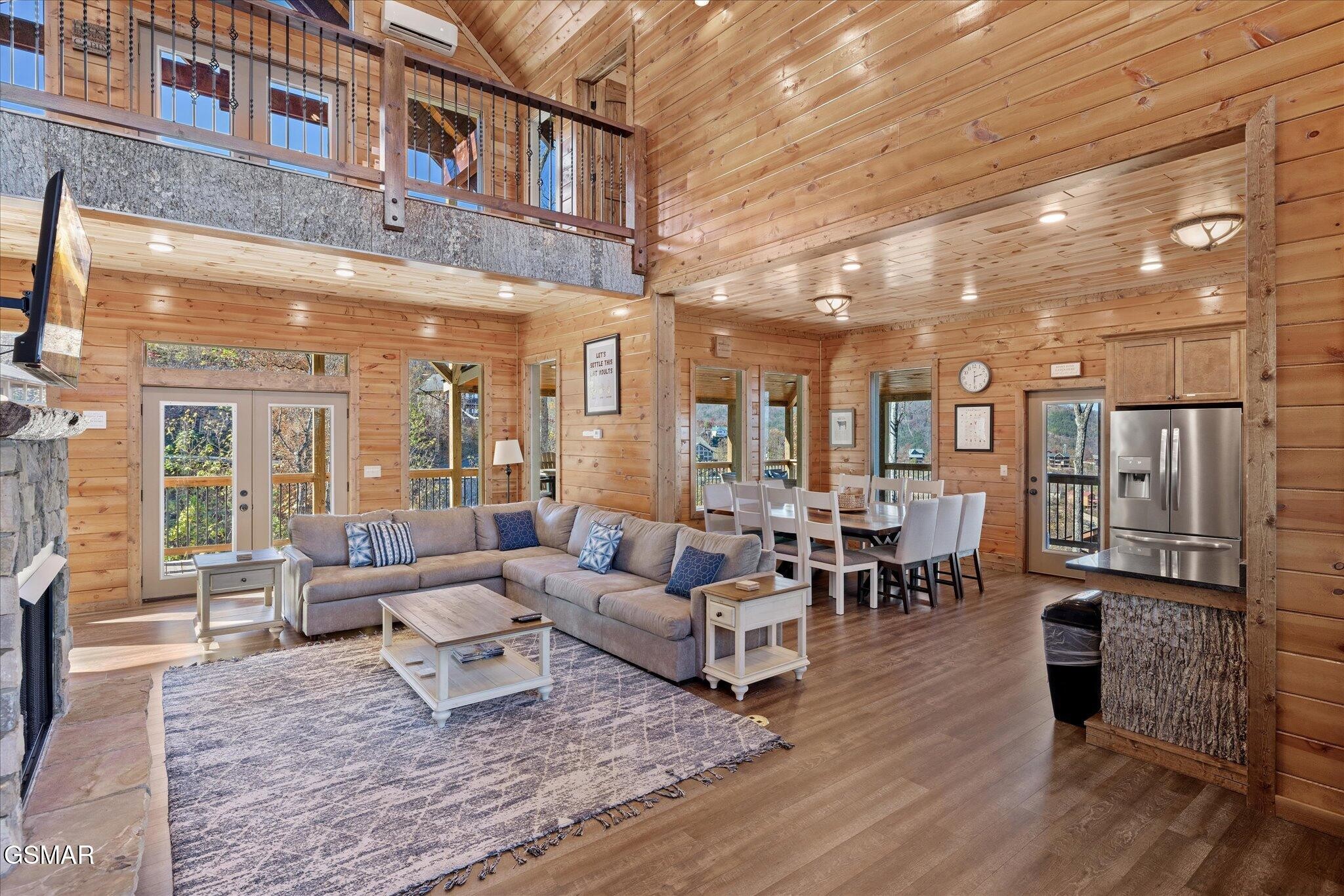 711 Short Ridge Court