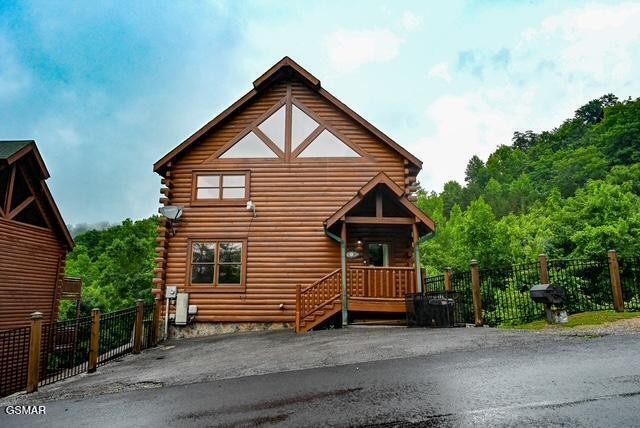 1044 Black Bear Cub Way