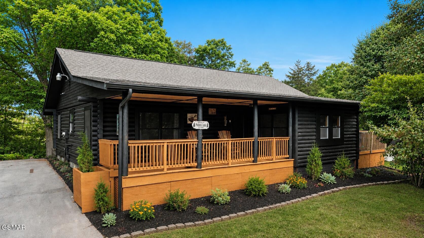 3009 Crestview Court
