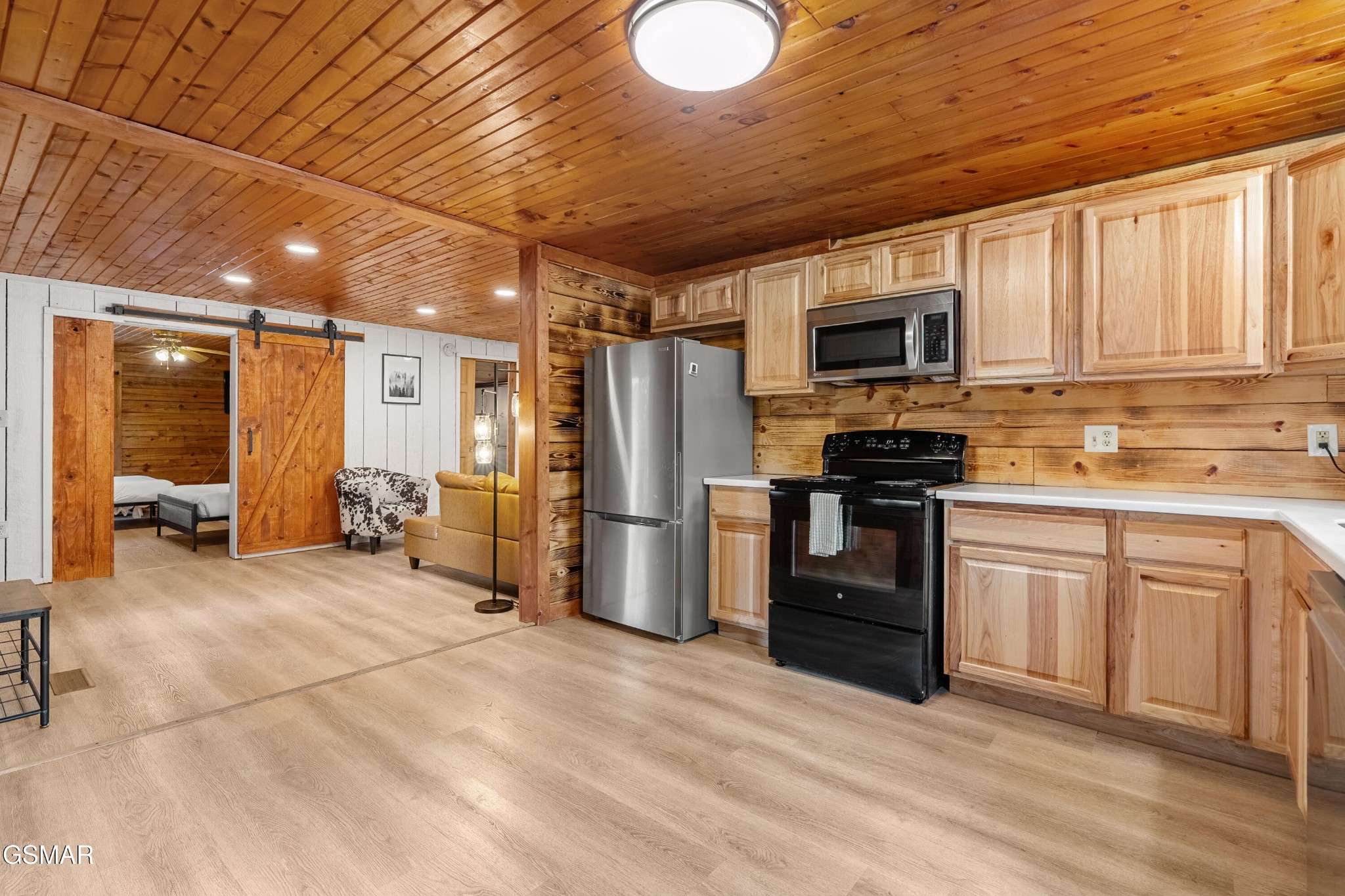 3009 Crestview Court