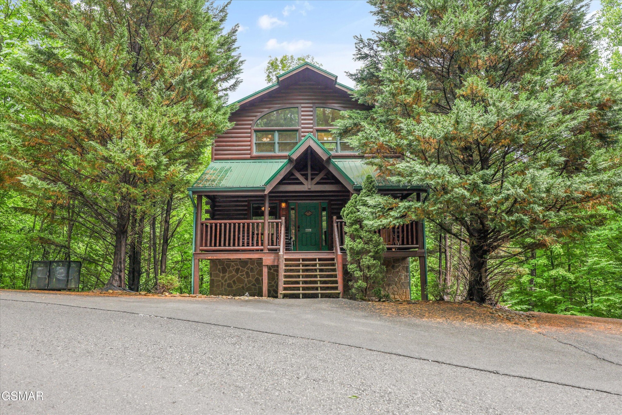 1915 Elk Springs Way