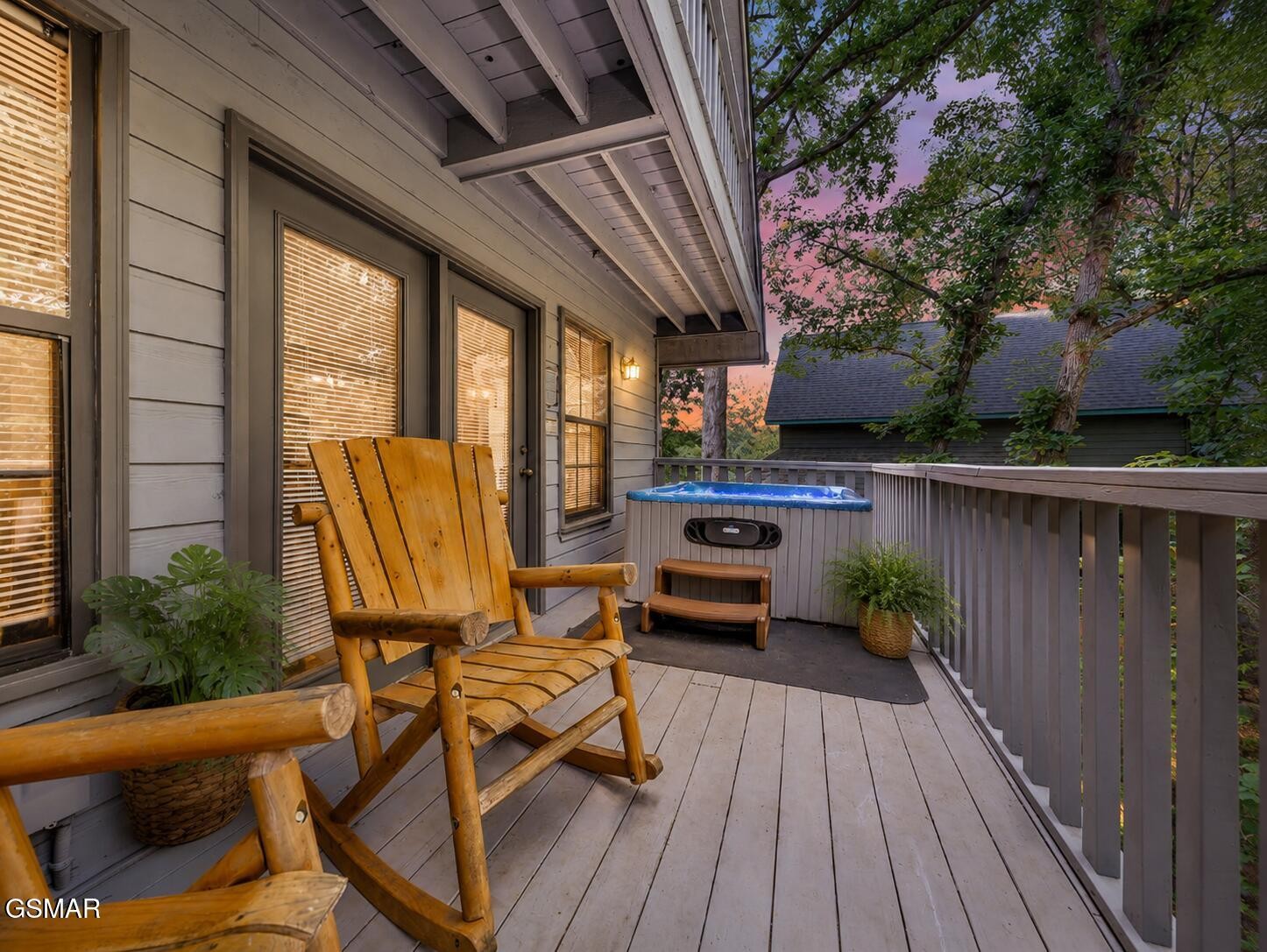 2733 Timber Way