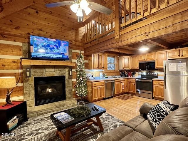 428 Hideaway Ridge Circle