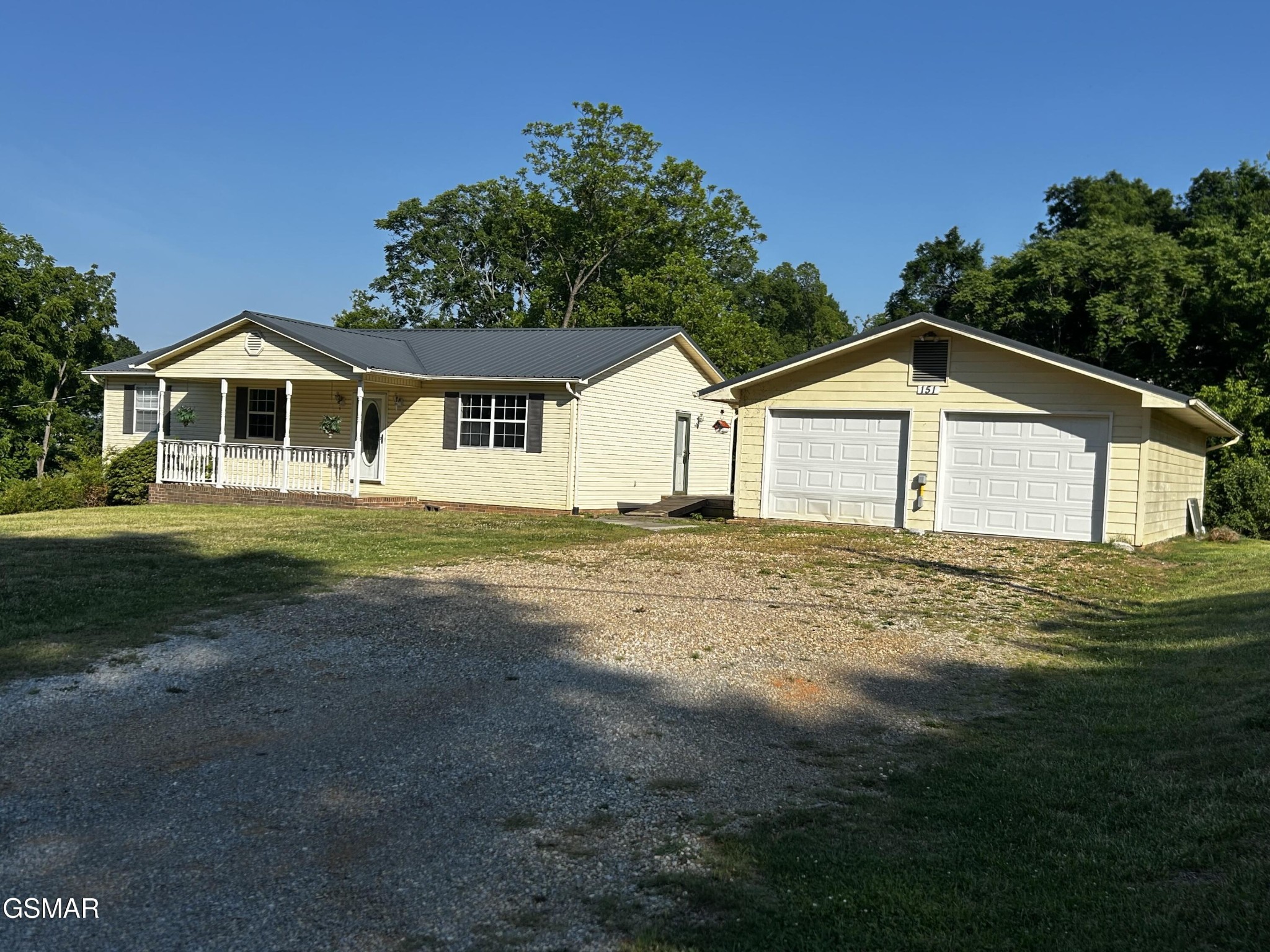 151 W Meeting Street
