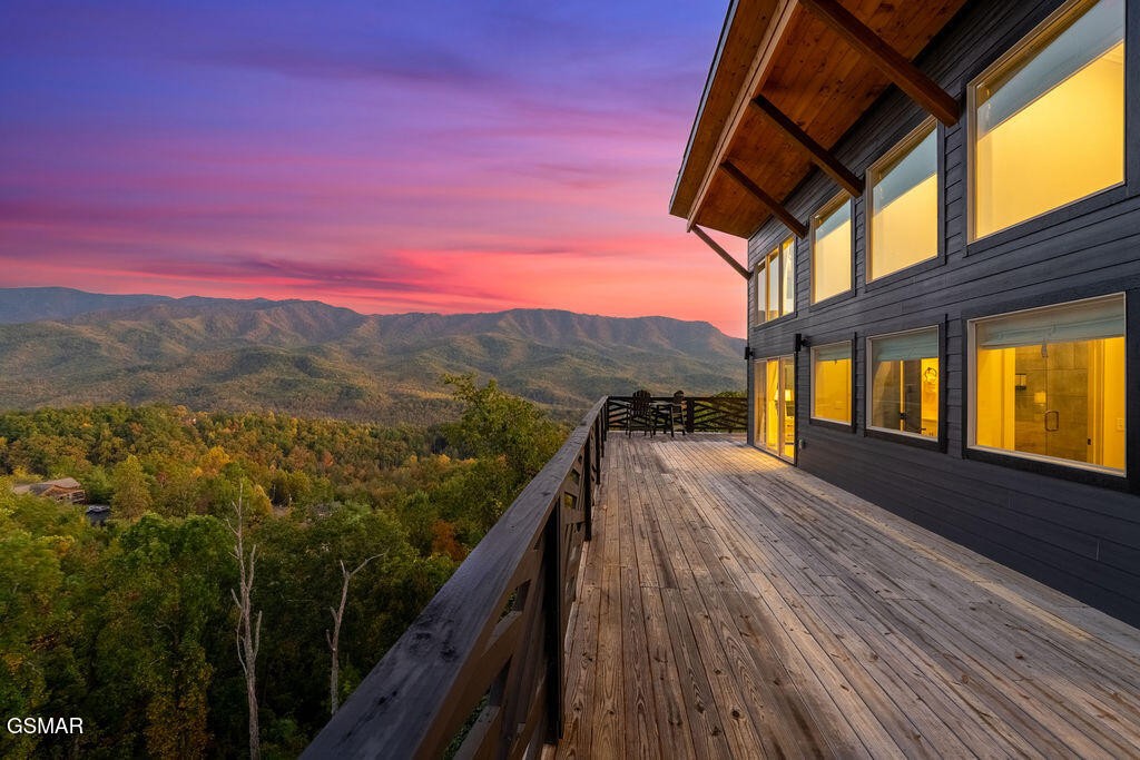 839 Deer Path Lane