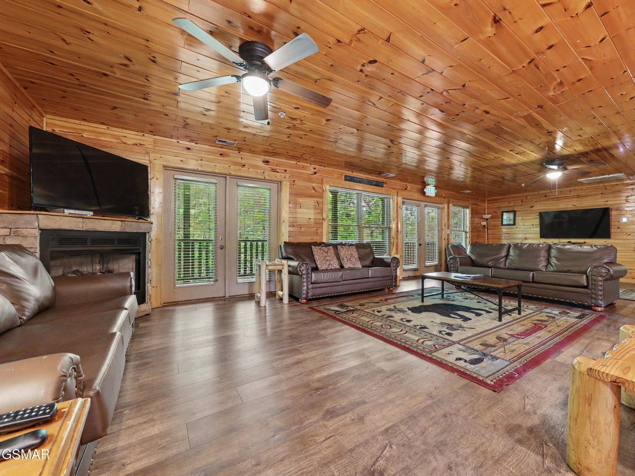 805 Spirit Loop Way