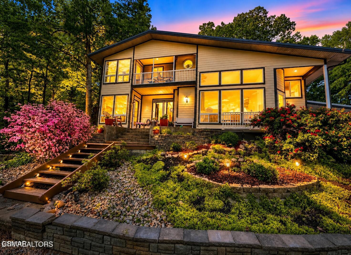 1910 Laramie Trail
