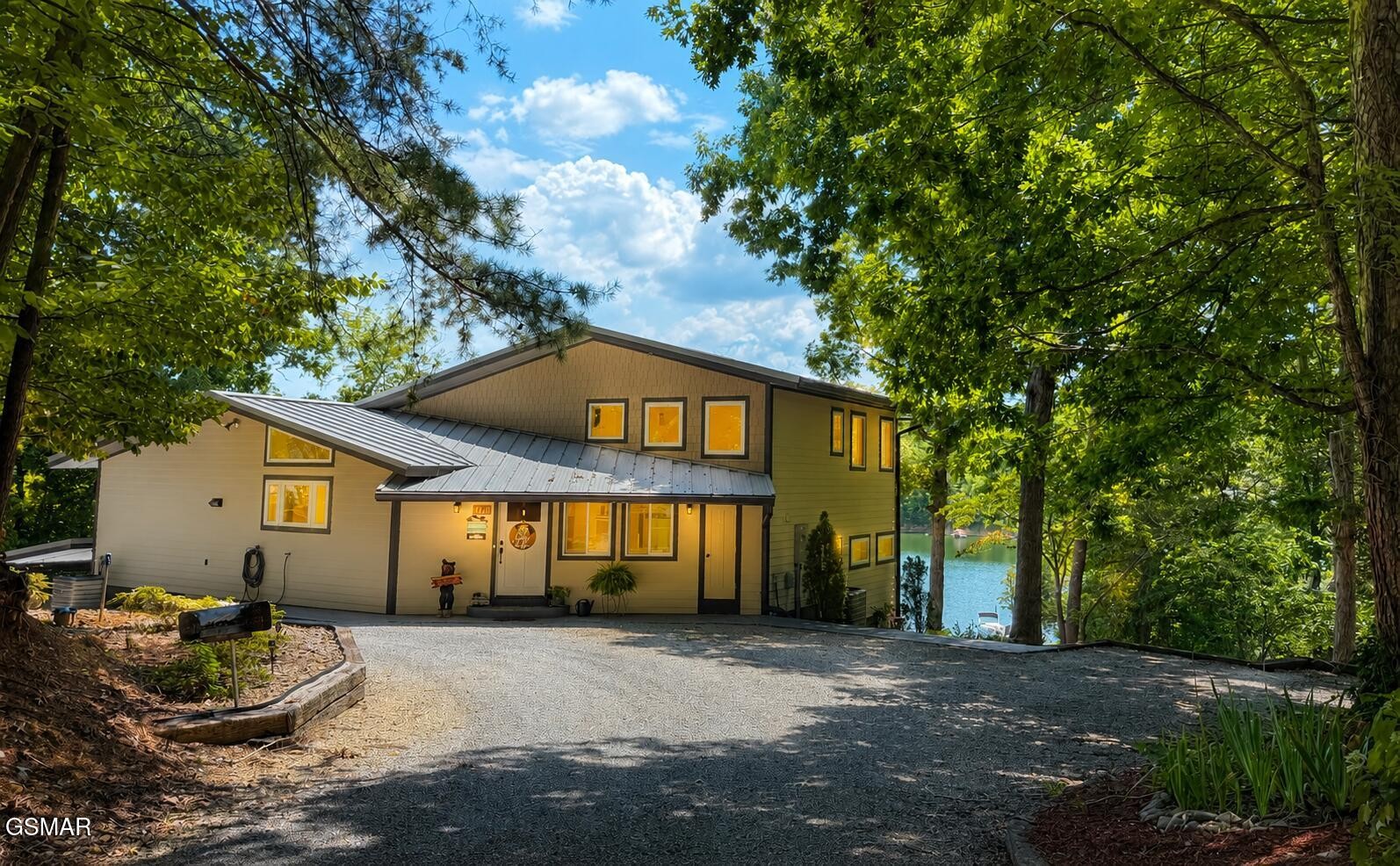 1910 Laramie Trail