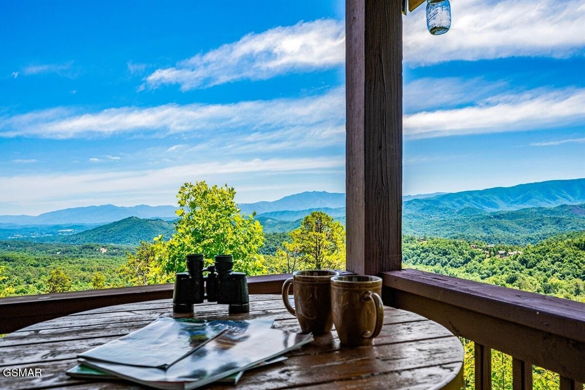 2086 Bluff Mountain Road