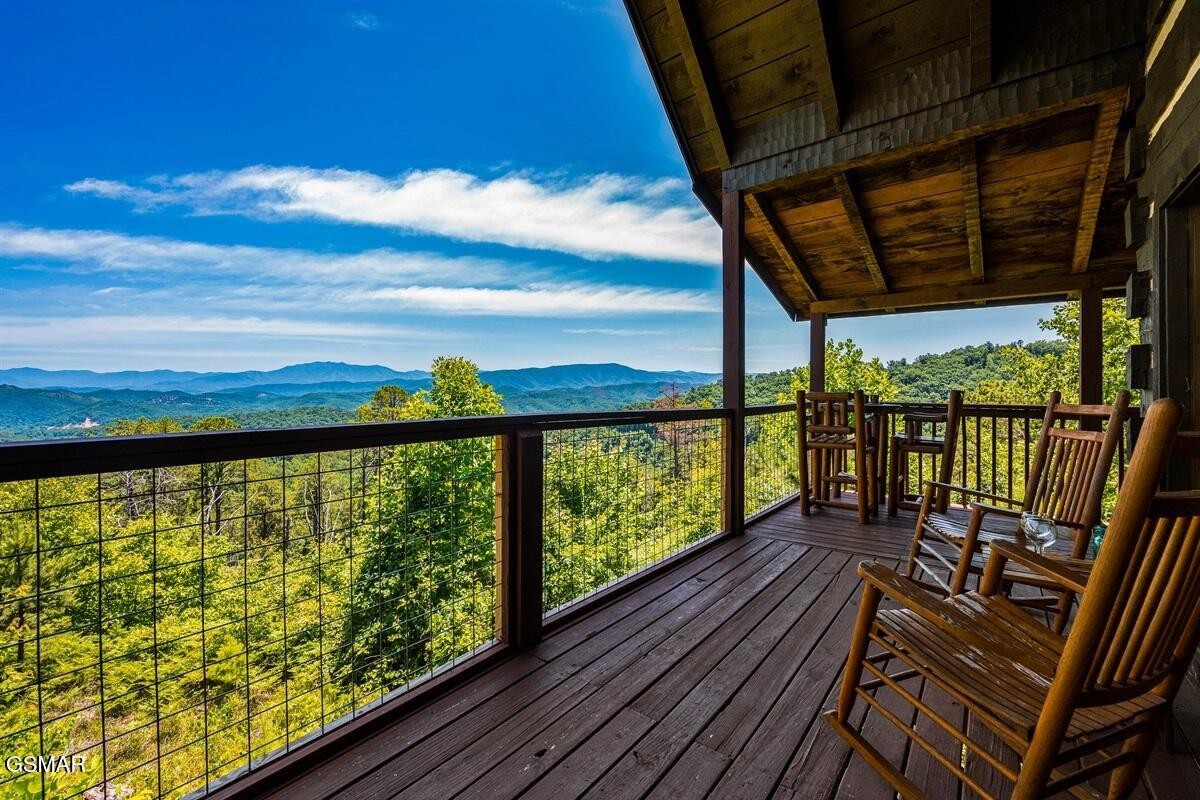2086 Bluff Mountain Road