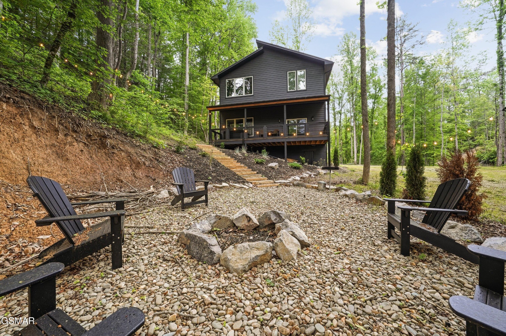 2825 Whisper Creek Lane
