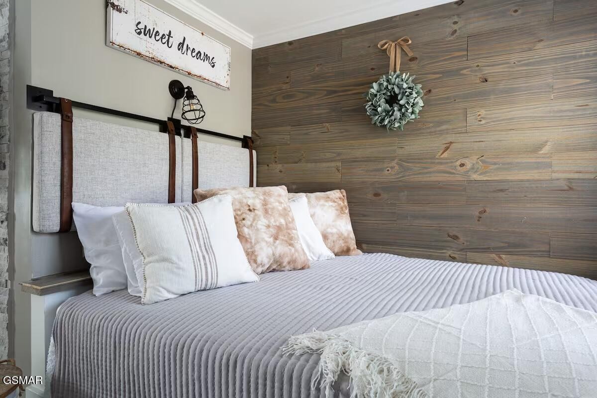 1260 Ski View Drive