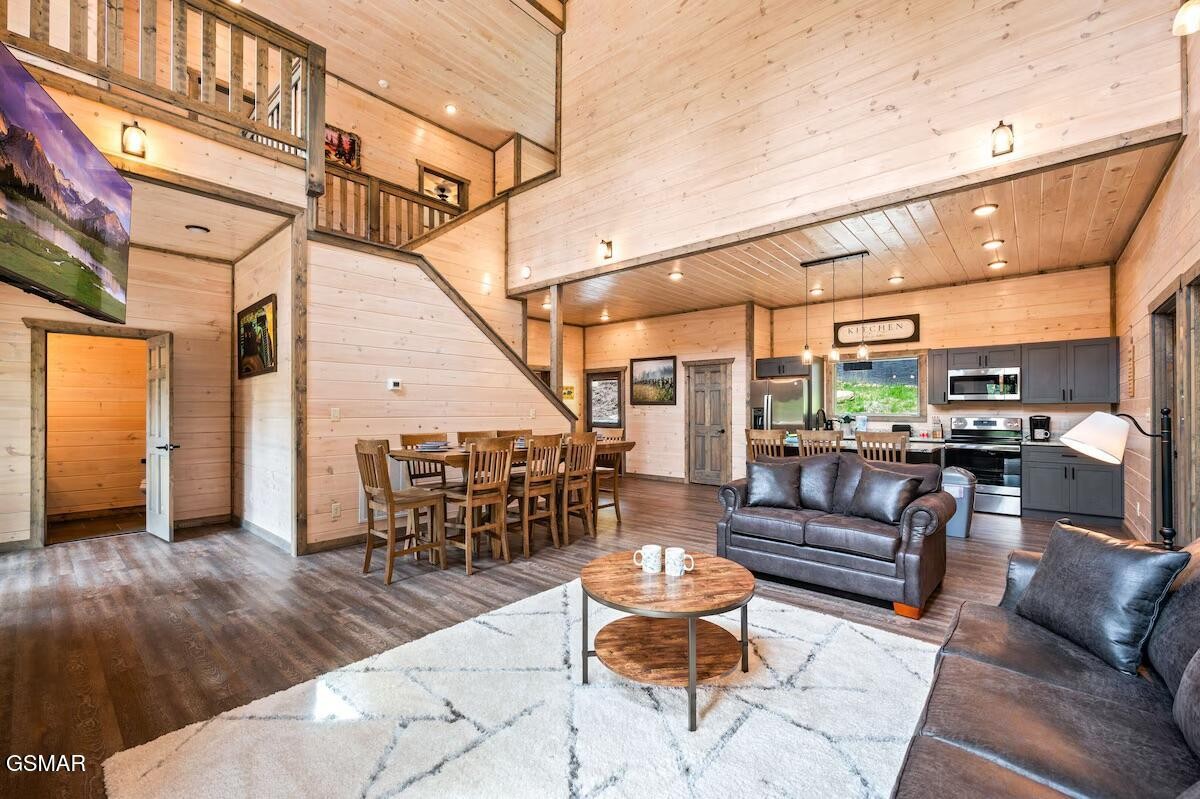 450 Winfield Heights Road