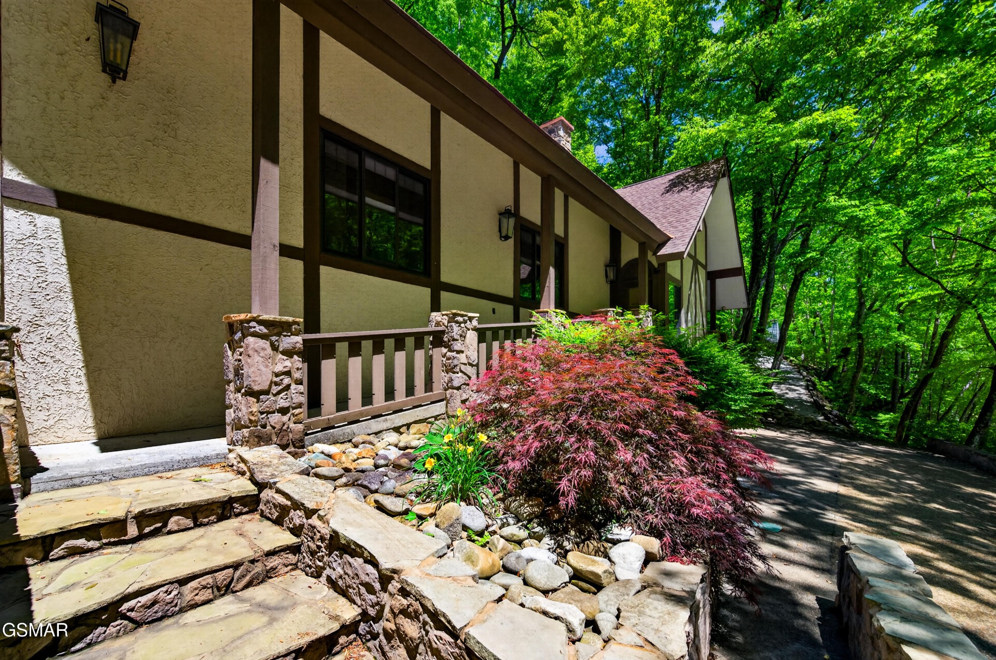 1116 Ski Mountain Road