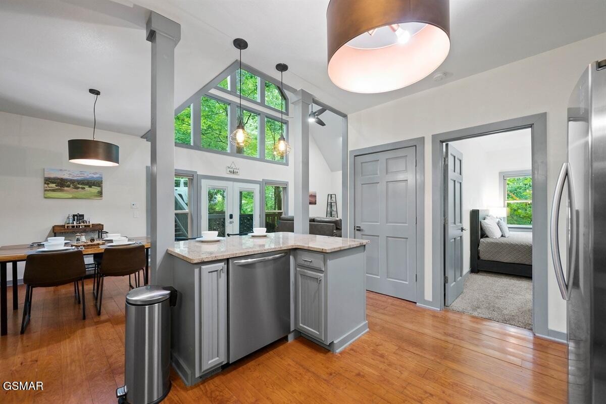 438 Laurel Road